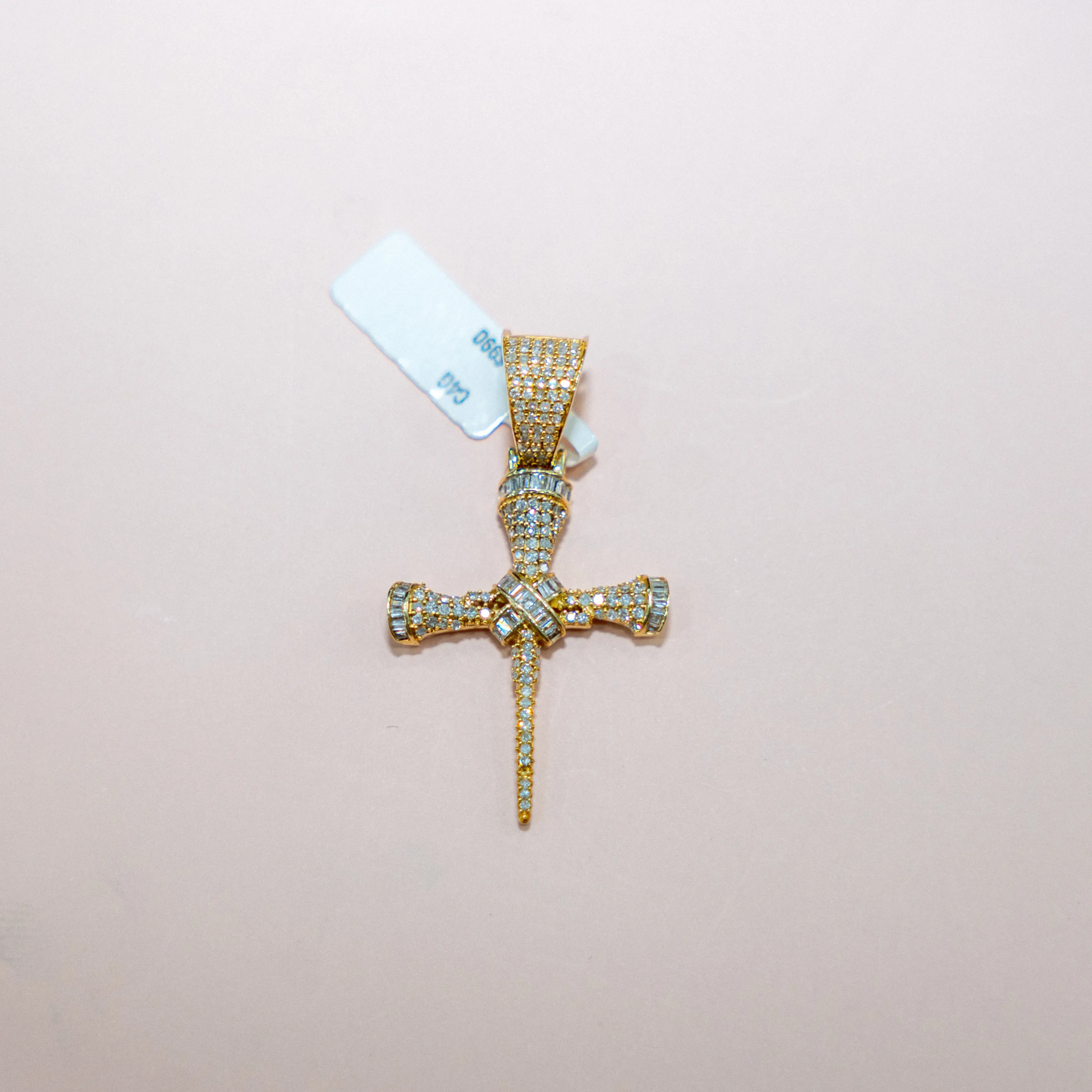 10K Yellow Gold Cross Diamond Pendant 0.82Ct / 2.8gr