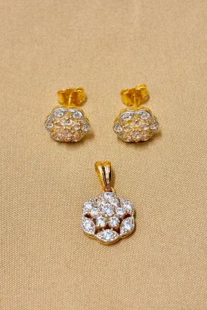 22 KT Gold Designer Flower Diamond Pendant Set (D63)