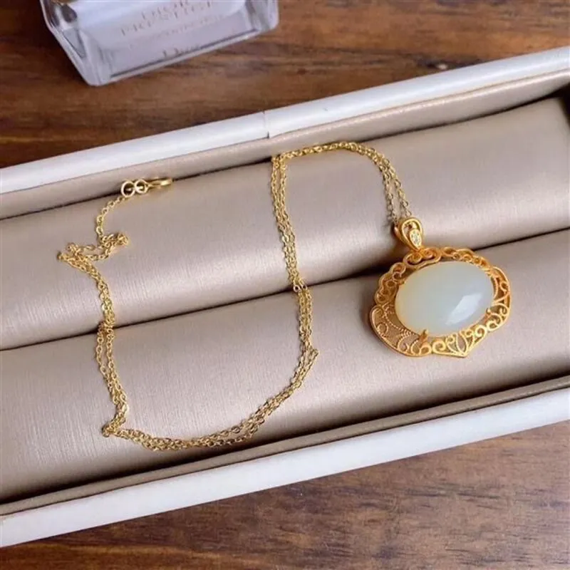 Ancient gold craftsmanship natural Hetian white jade necklace