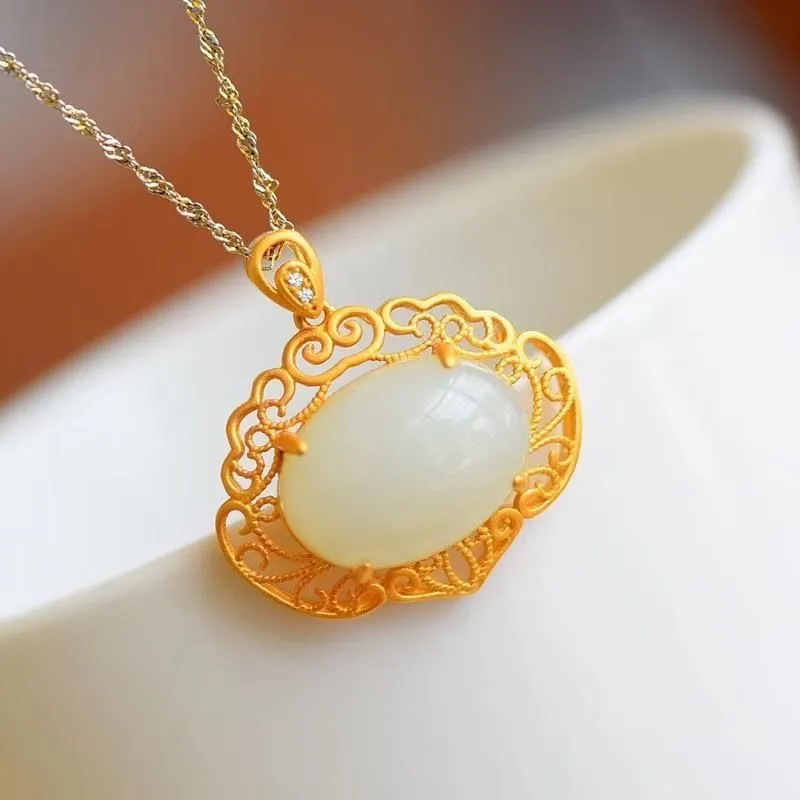 Ancient gold craftsmanship natural Hetian white jade necklace
