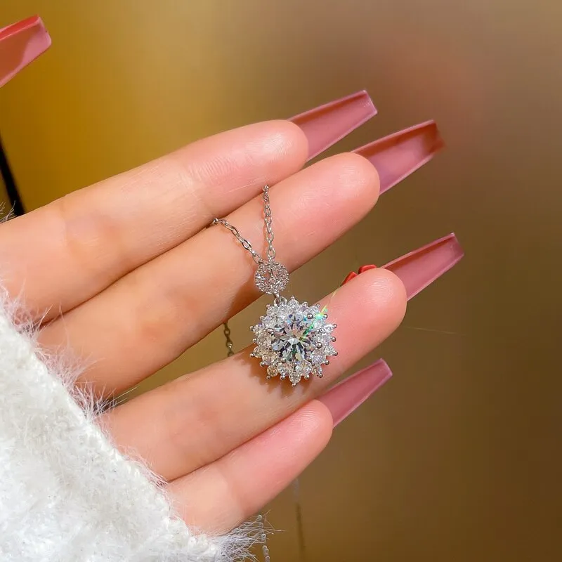 Charming Sparkling Cubic Zirconia Pendant Necklace for Women