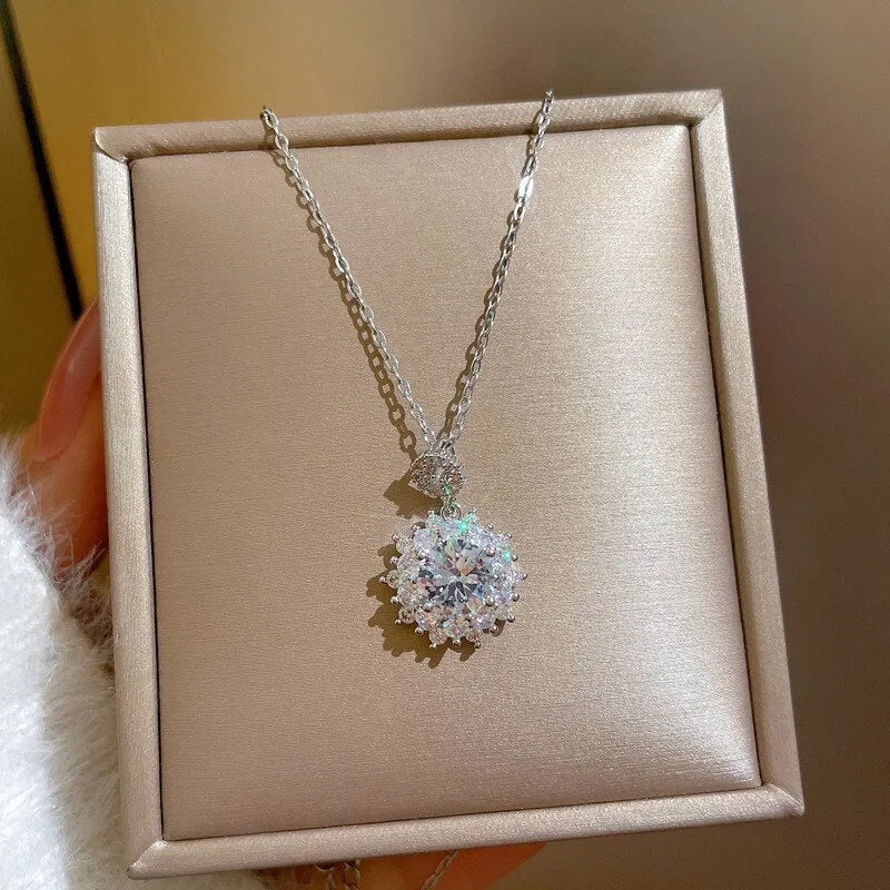 Charming Sparkling Cubic Zirconia Pendant Necklace for Women