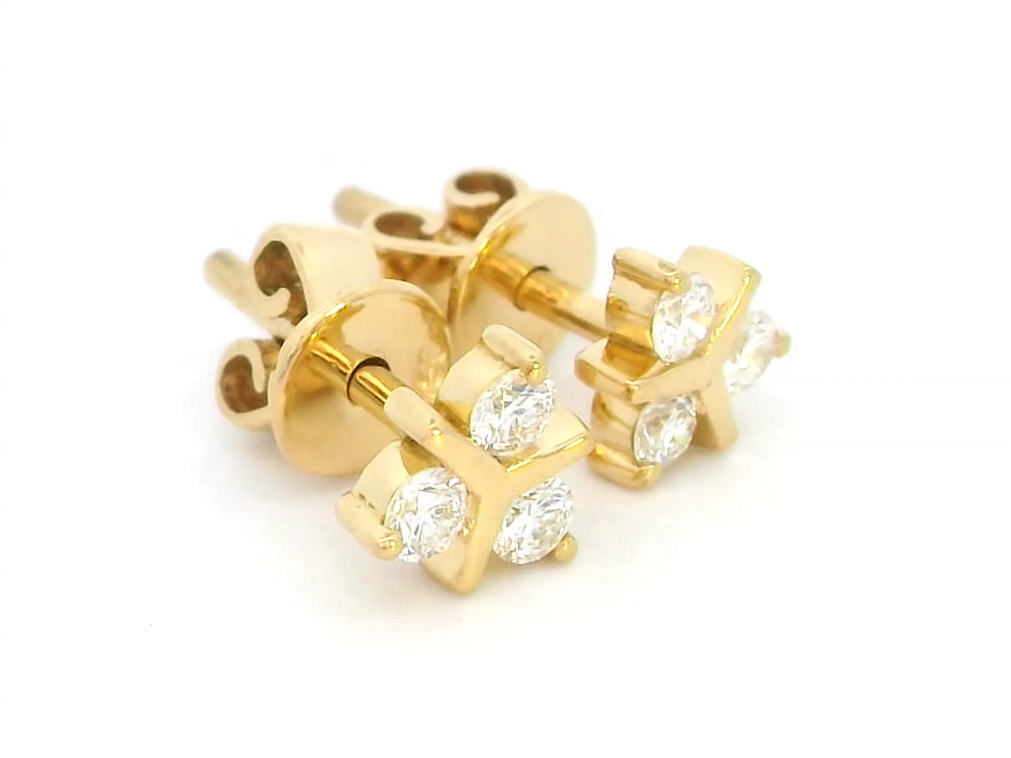 Chic 18K Gold Triangle Diamond Stud Earrings (0.20ct)