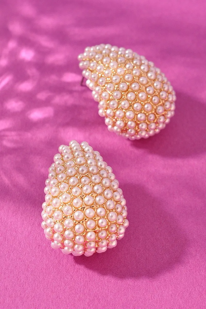 Chic Golden Pearl Earrings - Gold