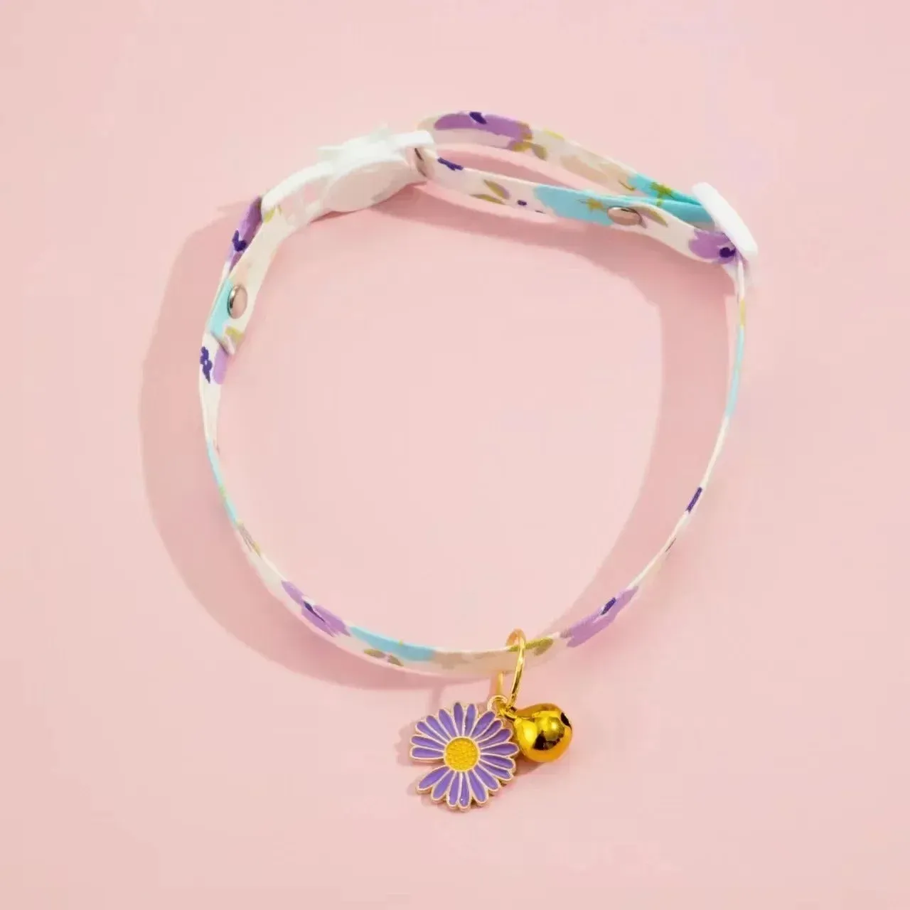 Deluxe Cloud Pastel Heart Pendant Collar