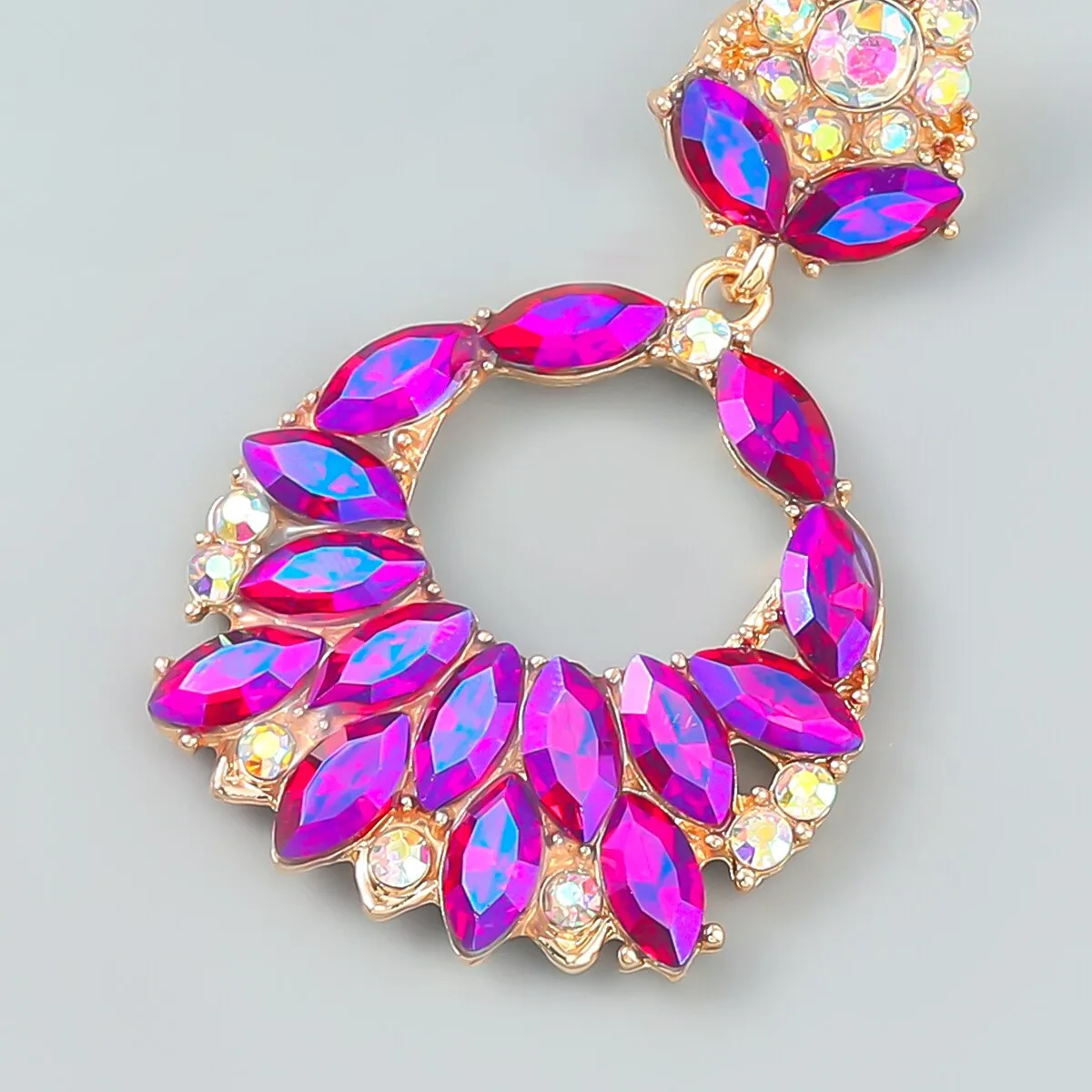Fashionable Metal Hollow Rhinestone Geometric Earrings Women