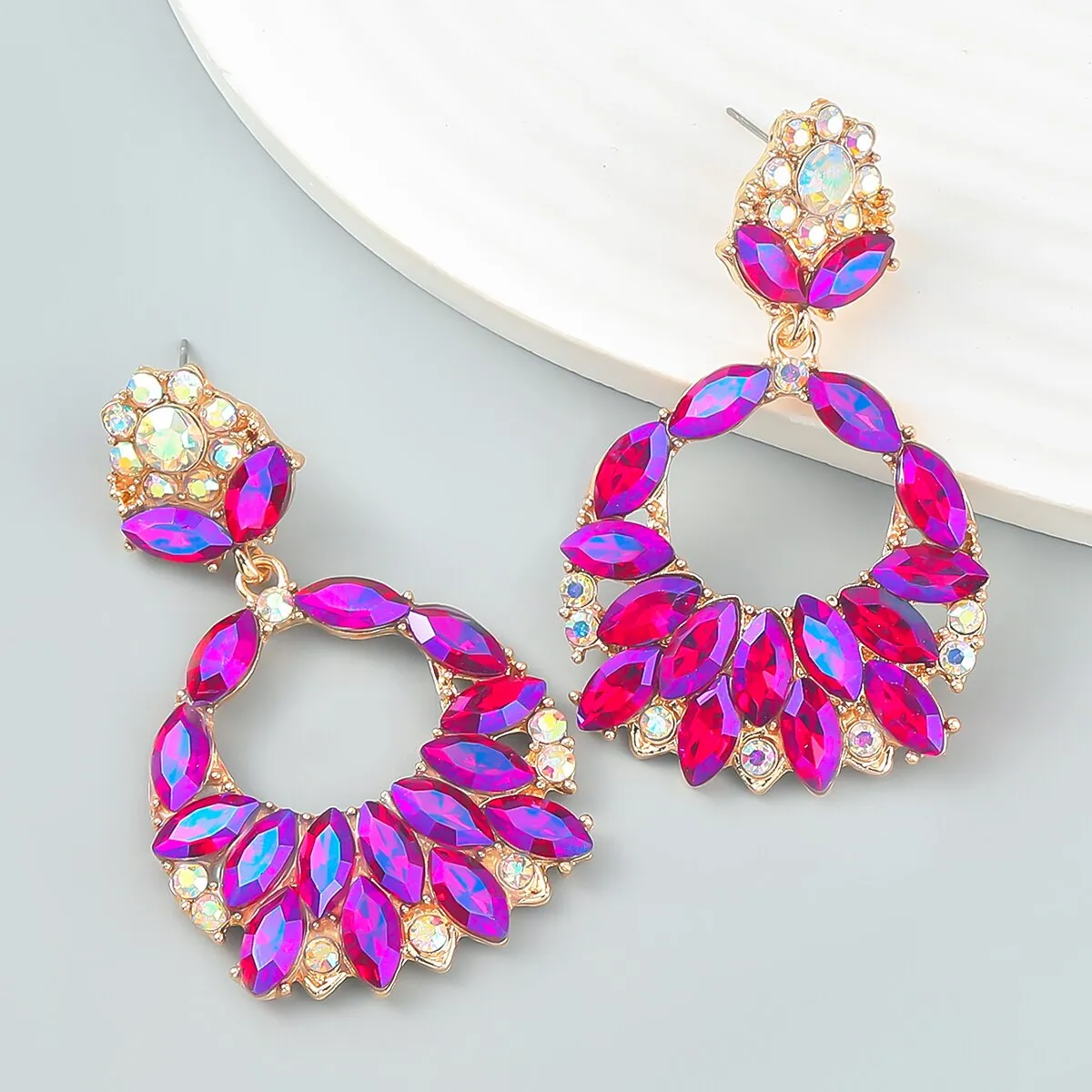 Fashionable Metal Hollow Rhinestone Geometric Earrings Women