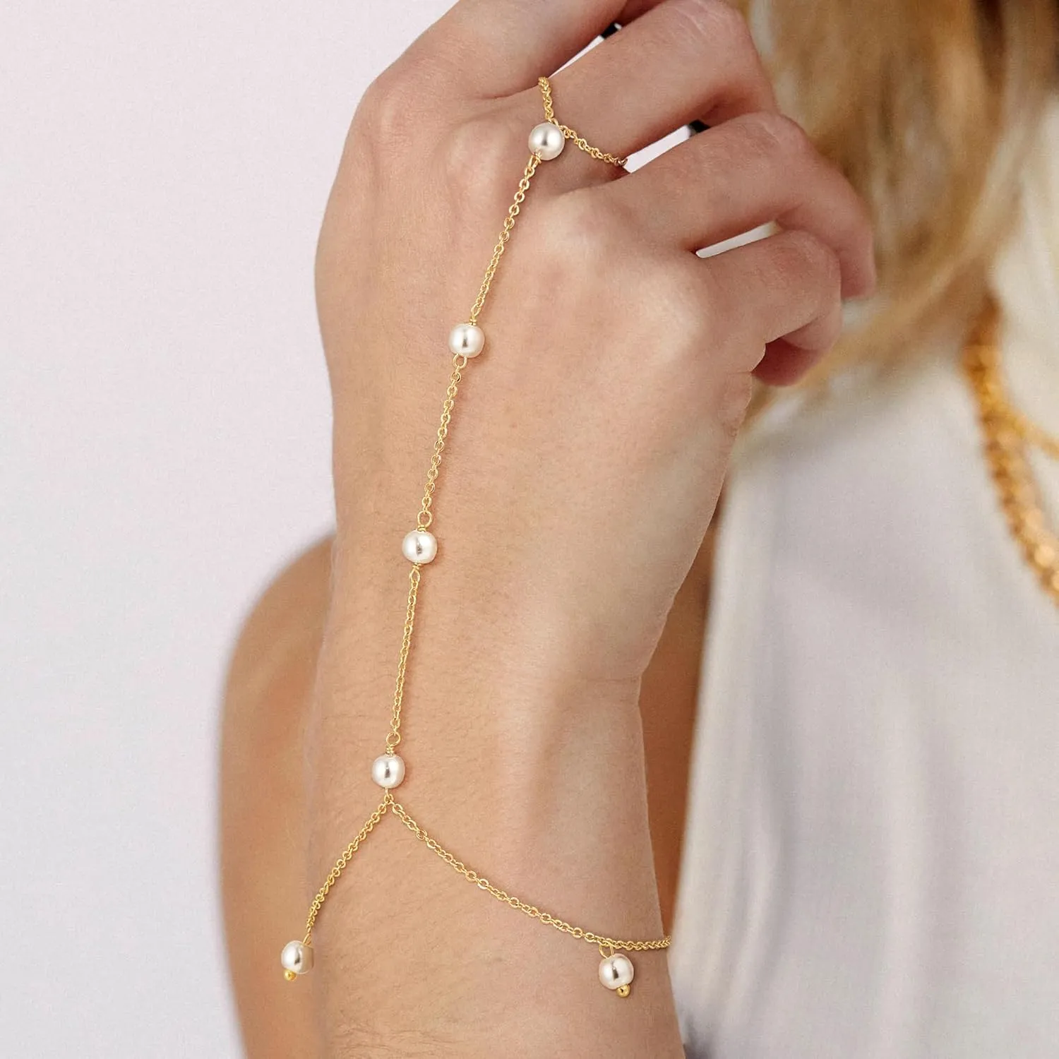 Gold Bracelets for Women, 14K Gold Plated/Silver Hand Chain Bracelet for Women Trendy Finger Ring Bracelet Hand Chain Dainty Adjustable Hand Chain Jewelry Gifts for Women
