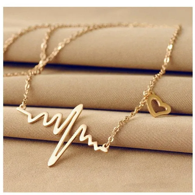 Gold Color Chain Heart Pendant Necklace Women Titanium Steel Heartbeat Necklace Silver Female Choker Necklaces Jewelry Girl Gift