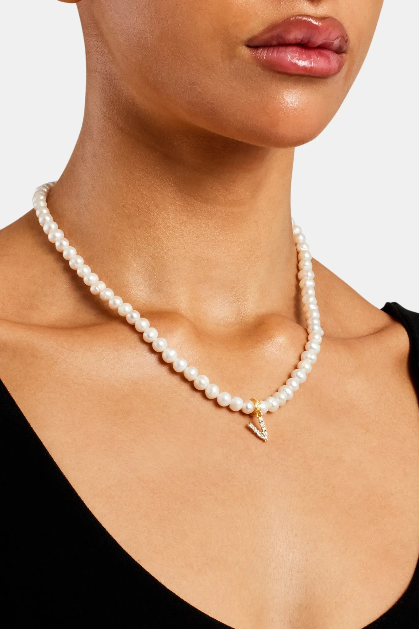 Iced Initial Clip On Pendant   6mm Pearl Chain