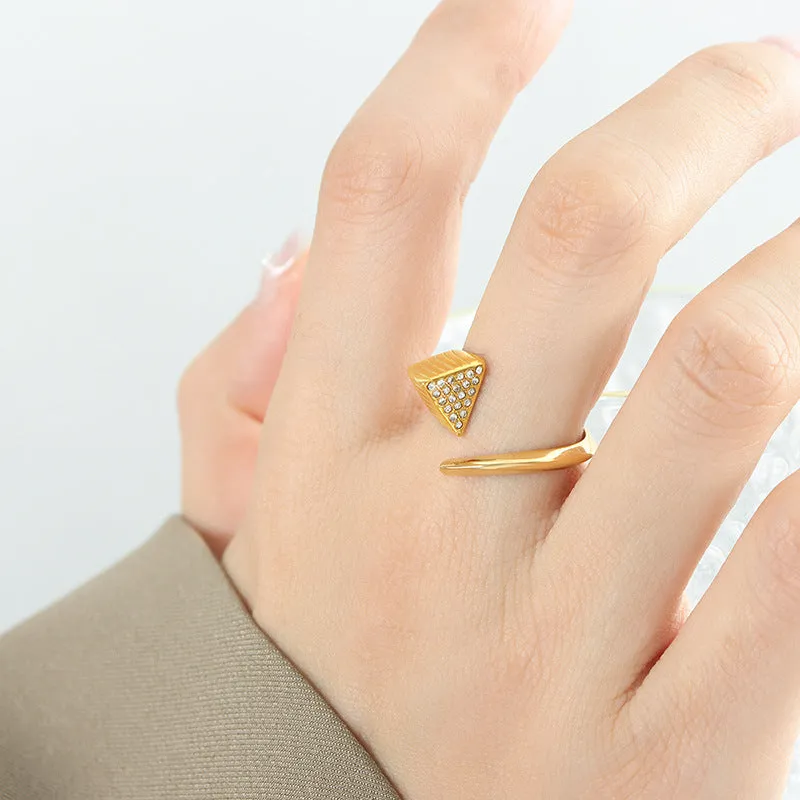 Nina Geometric Zirconia Ring