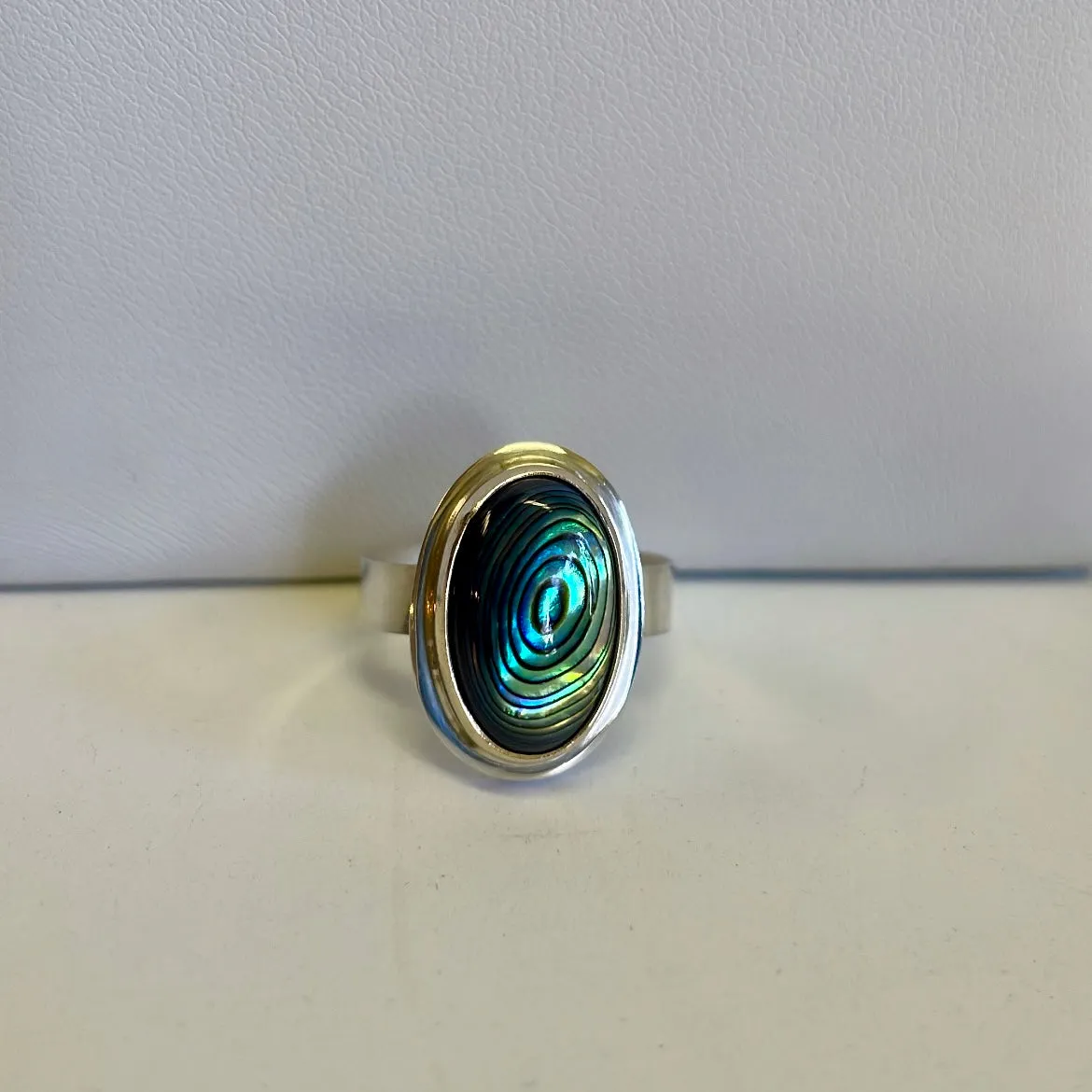 Oval Abalone ring