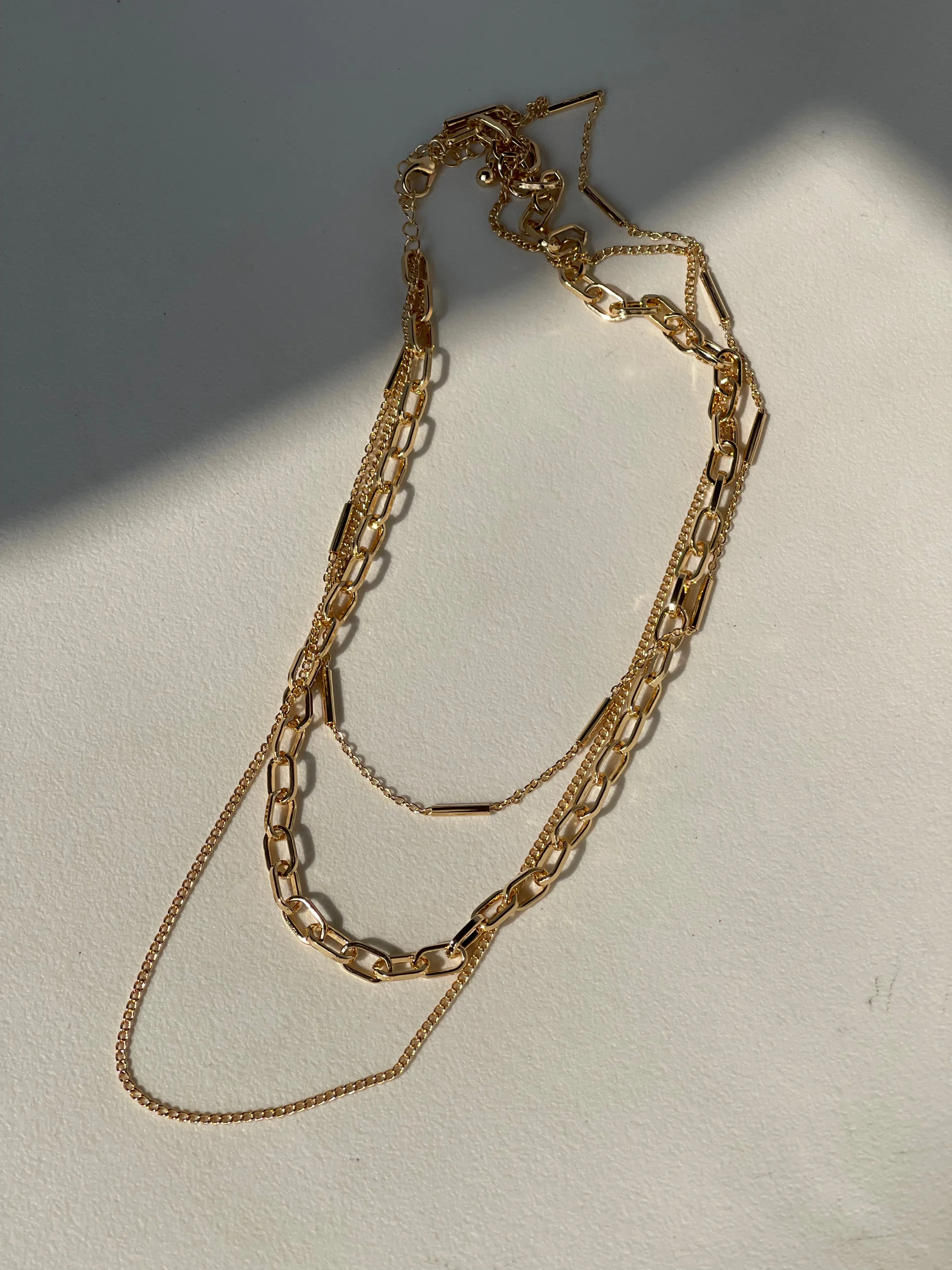 Sonia Tri Link Chain Layered Bar Necklace In Gold