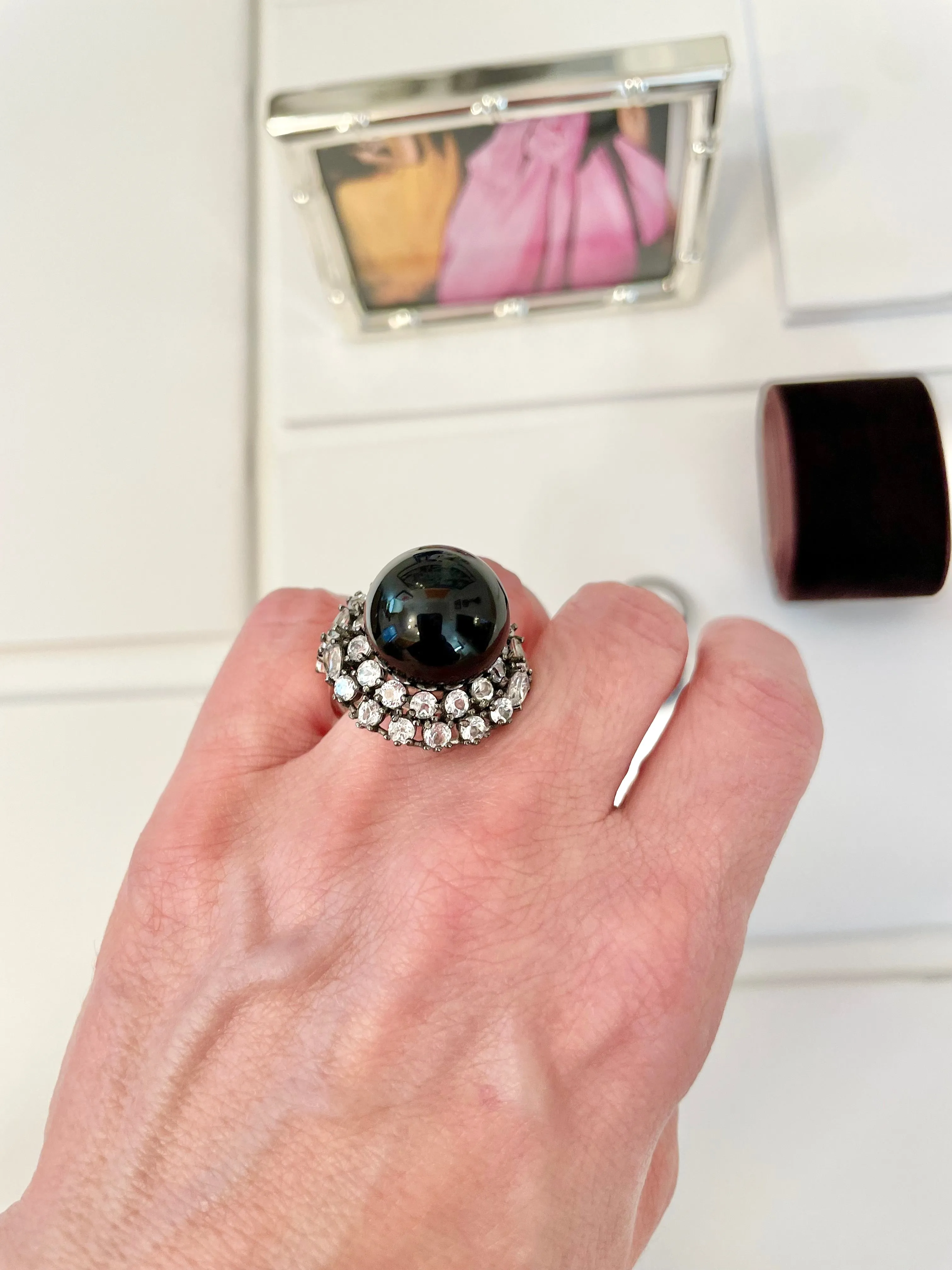 The most extraordinary faux onyx cocktail ring..... so chic