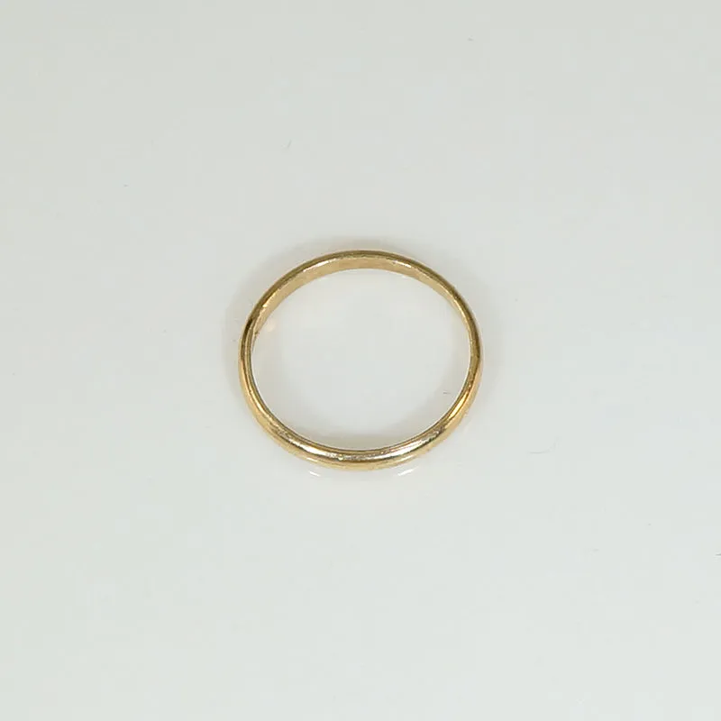 Vintage Half Round Tiny Ring in Gold