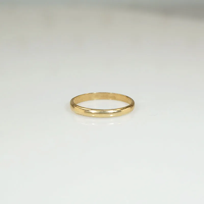Vintage Half Round Tiny Ring in Gold