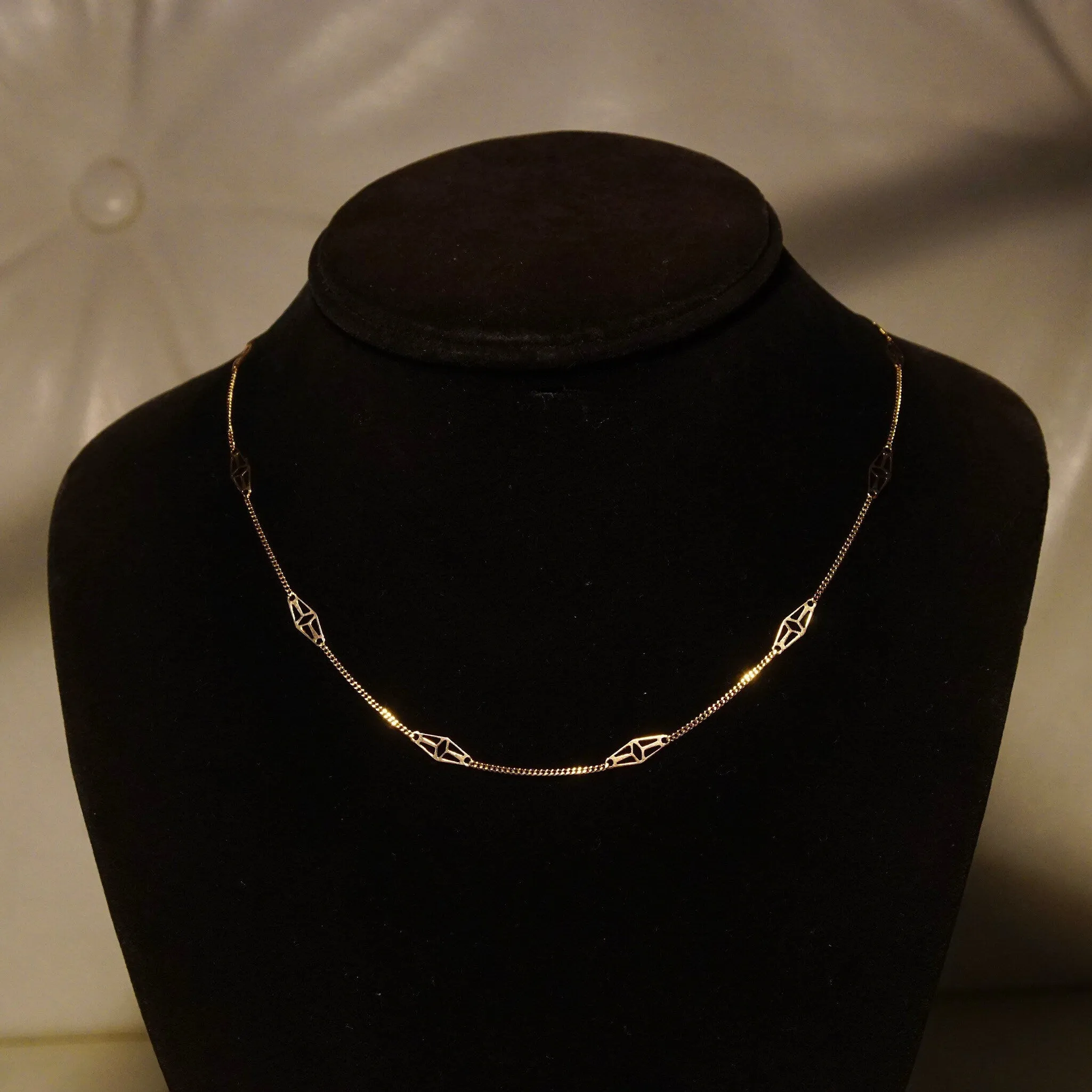 Vintage Italian 14K Gold Filigree Station Necklace, Elegant Yellow Gold Chain, Feminine Gold Chain, 585 Jewelry, 18 1/4" L