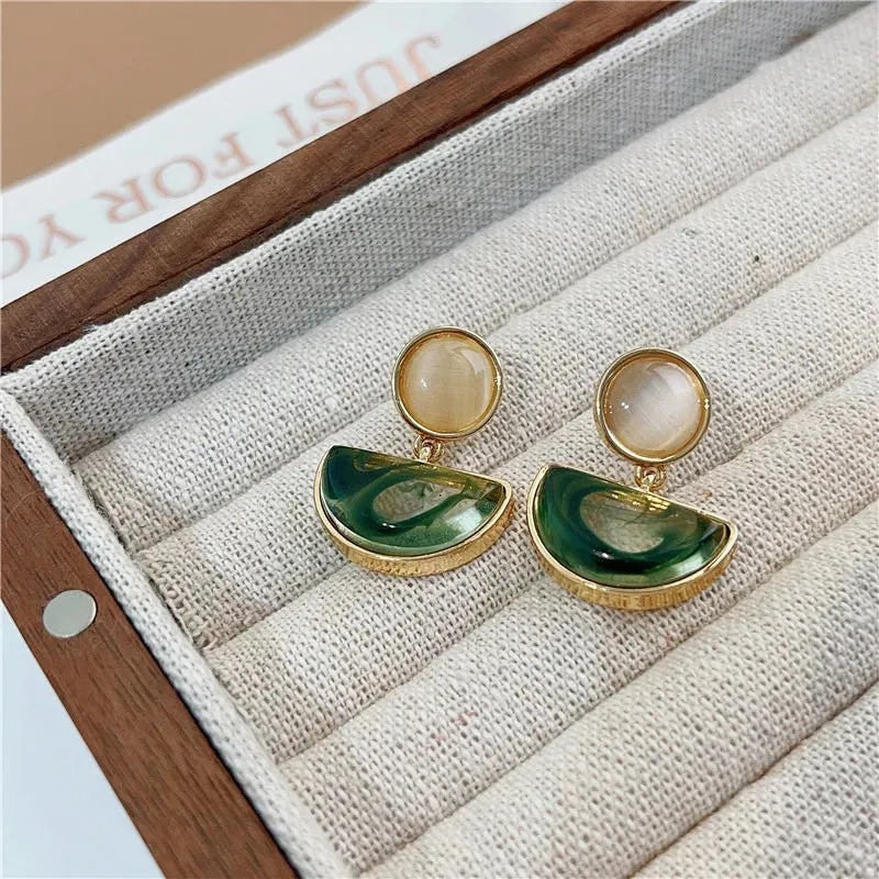 Vintage Resin Geometric Drop Earrings