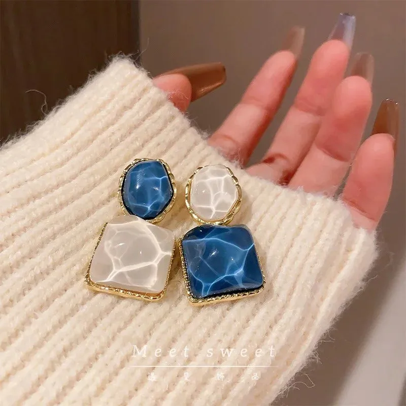 Vintage Resin Geometric Drop Earrings