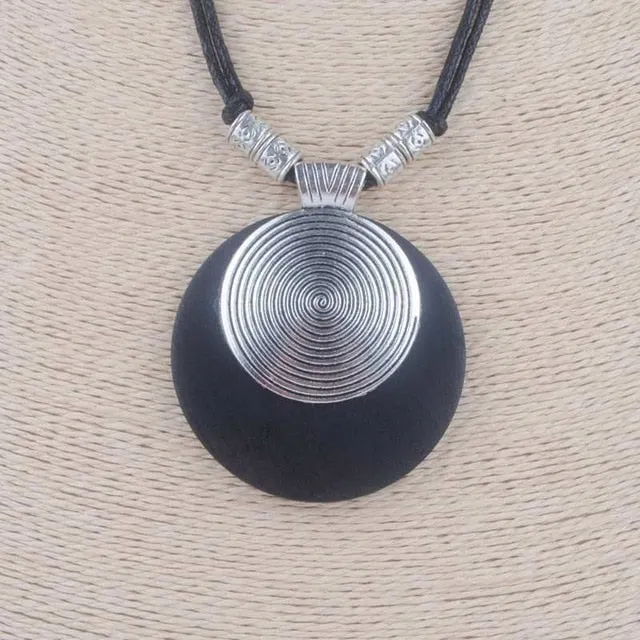 vintage woman Necklaces jewelry statement necklaces pendants alloy wooden pendant collares mujer choker necklace Long Necklace
