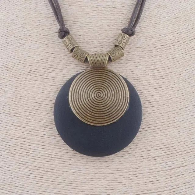 vintage woman Necklaces jewelry statement necklaces pendants alloy wooden pendant collares mujer choker necklace Long Necklace